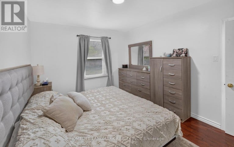 7 BAUDINA CRESCENT, Toronto (Birchcliffe-Cliffside), Ontario, M1N3M9