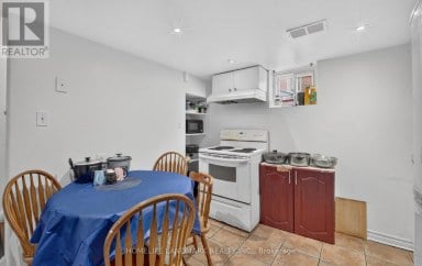 7 BAUDINA CRESCENT Toronto (Birchcliffe-Cliffside) Ontario photo 20