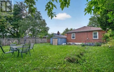 7 BAUDINA CRESCENT Toronto (Birchcliffe-Cliffside) Ontario photo 27