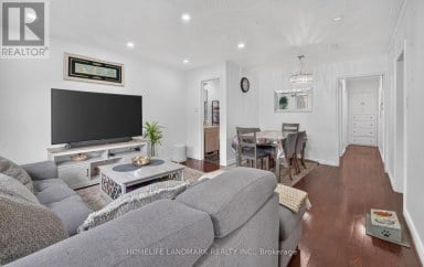 7 BAUDINA CRESCENT Toronto (Birchcliffe-Cliffside) Ontario photo 5