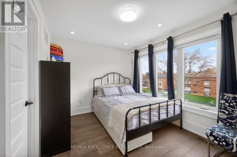 442 PHARMACY AVENUE S, Toronto (Clairlea-Birchmount), Ontario, M1L3G6