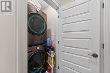 442 PHARMACY AVENUE S Toronto (Clairlea-Birchmount) Ontario photo 34