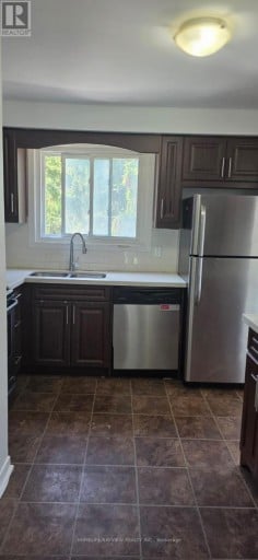 13 - 303 GARDEN STREET, Whitby (Downtown Whitby), Ontario, L1N3W3