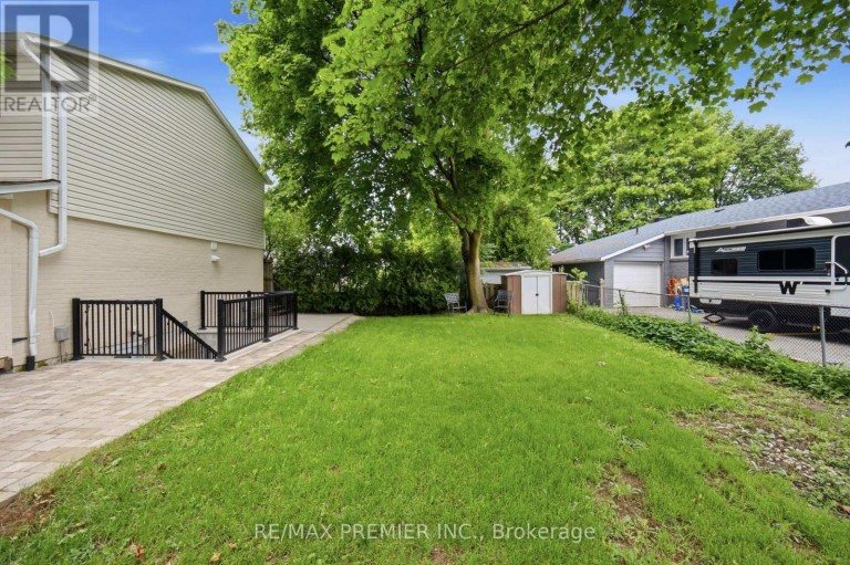115 WILLIAM ROE BOULEVARD, Newmarket (Central Newmarket), Ontario, L3Y1B1