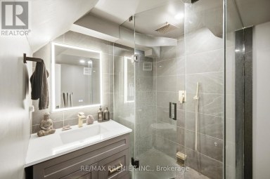 115 WILLIAM ROE BOULEVARD Newmarket (Central Newmarket) Ontario photo 20
