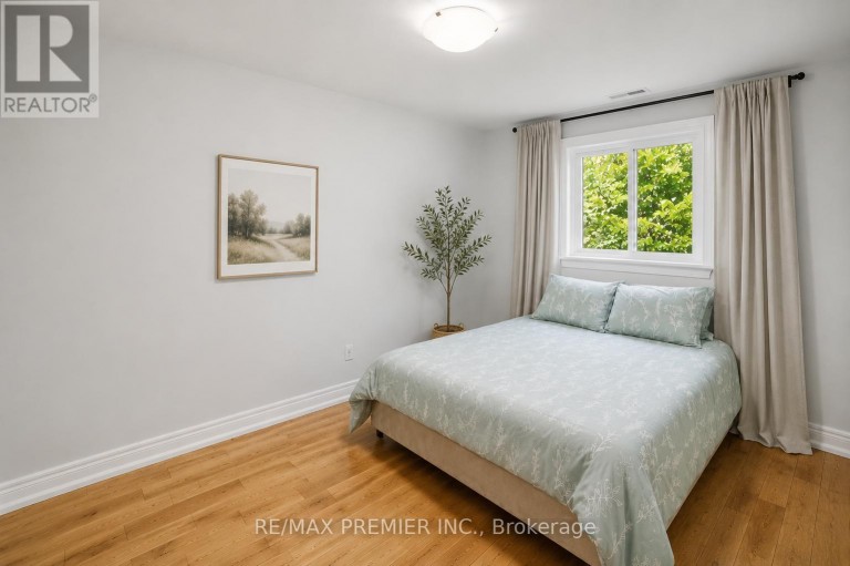 115 WILLIAM ROE BOULEVARD, Newmarket (Central Newmarket), Ontario, L3Y1B1