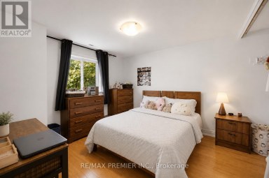 115 WILLIAM ROE BOULEVARD Newmarket (Central Newmarket) Ontario photo 27