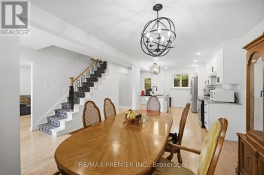 115 WILLIAM ROE BOULEVARD Newmarket (Central Newmarket) Ontario photo 4