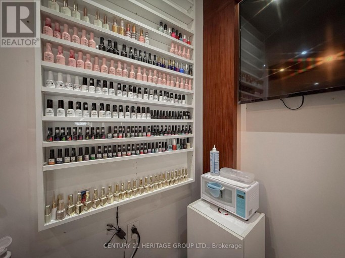 9 - 8910 YONGE STREET, Richmond Hill (South Richvale), Ontario, L4C0L7