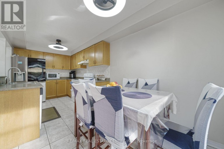 1 - 800 PARAMOUNT DRIVE, Hamilton (Stoney Creek Mountain), Ontario, L8J3V7