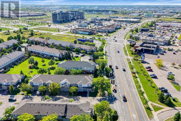 1 - 800 PARAMOUNT DRIVE, Hamilton (Stoney Creek Mountain), Ontario, L8J3V7