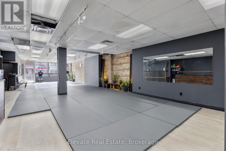 846 COLLEGE STREET, Toronto (Palmerston-Little Italy), Ontario, M6H1A2