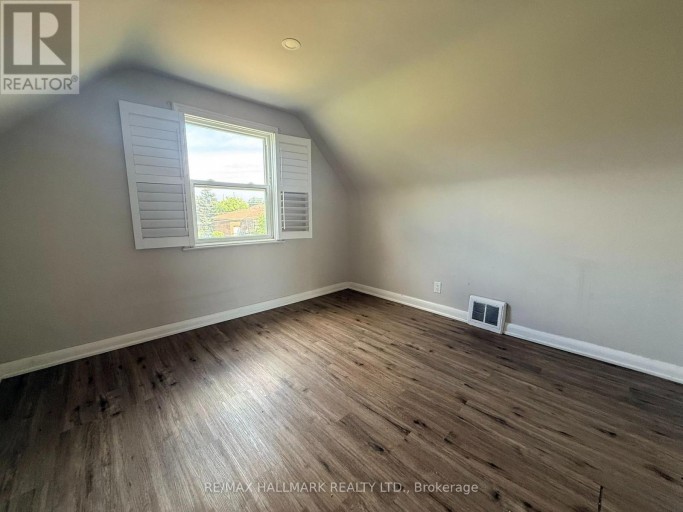 29 FLEMPTON CRESCENT, Toronto (Ionview), Ontario, M1K3B3