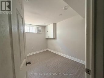 29 FLEMPTON CRESCENT Toronto (Ionview) Ontario photo 17