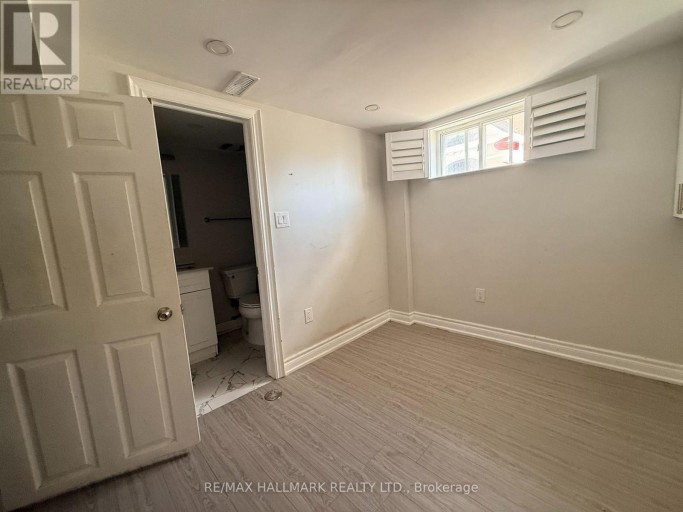 29 FLEMPTON CRESCENT, Toronto (Ionview), Ontario, M1K3B3