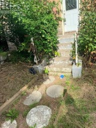 29 FLEMPTON CRESCENT Toronto (Ionview) Ontario photo 2