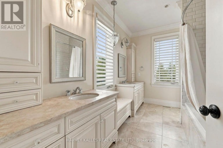 7472 ASHBURN ROAD, Whitby, Ontario, L1M1L4