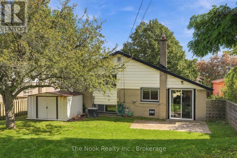 706 STONE STREET, Oshawa (Lakeview), Ontario, L1J1A5