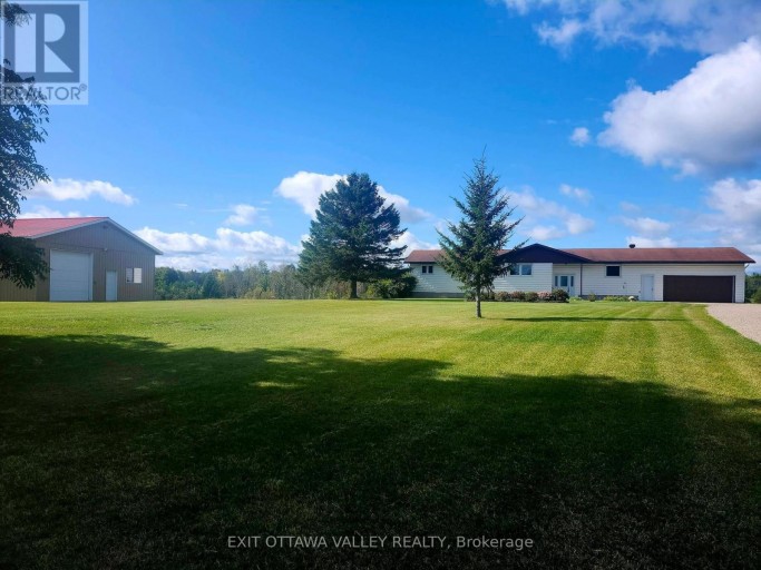 15267 17 Highway, Whitewater Region, Ontario (id X13783548)