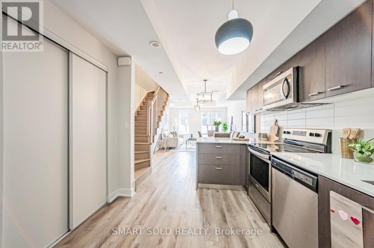 132 - 20 ECHO POINT, Toronto (L'Amoreaux), Ontario, M1W0A7