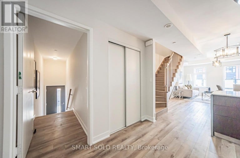 132 - 20 ECHO POINT, Toronto (L'Amoreaux), Ontario, M1W0A7