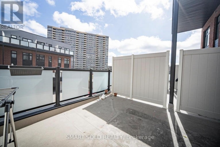 132 - 20 ECHO POINT, Toronto (L'Amoreaux), Ontario, M1W0A7