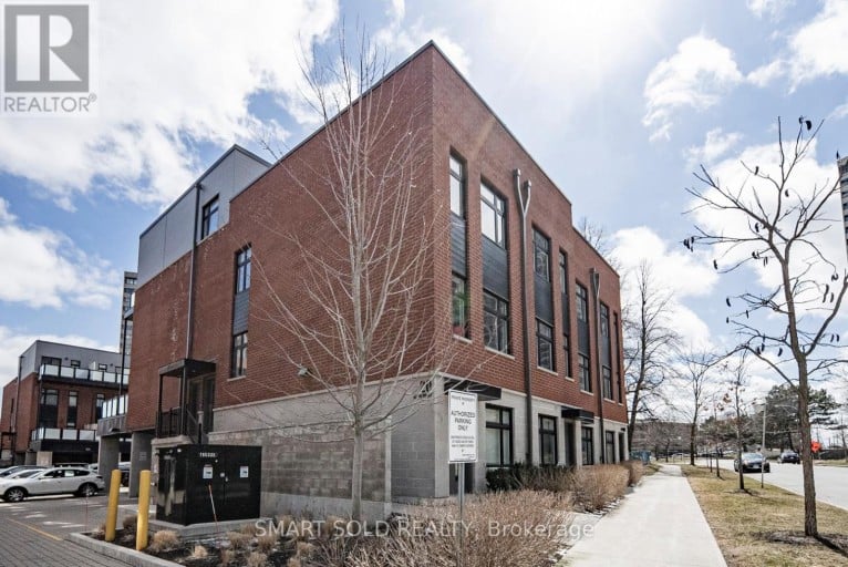 132 - 20 ECHO POINT, Toronto (L'Amoreaux), Ontario, M1W0A7
