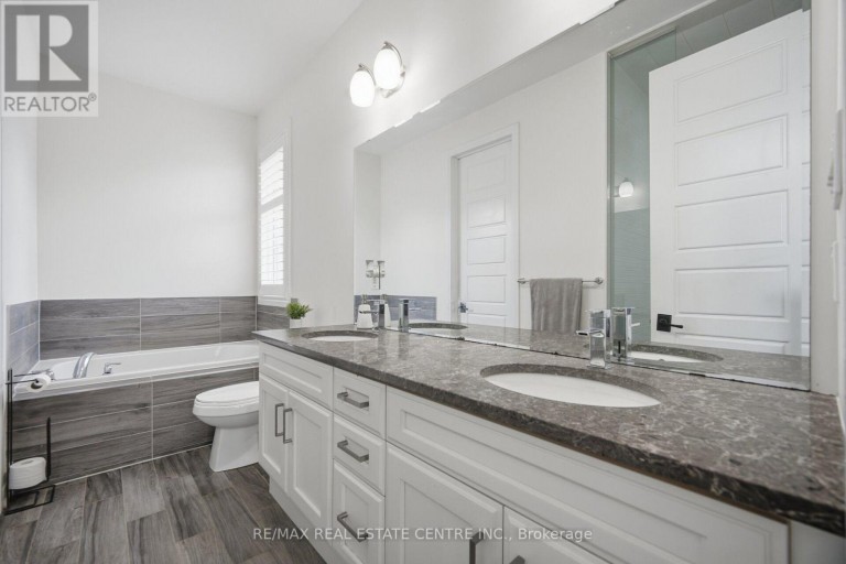 153 WHITLOCK AVENUE, Milton (FO Ford), Ontario, L9E1G1