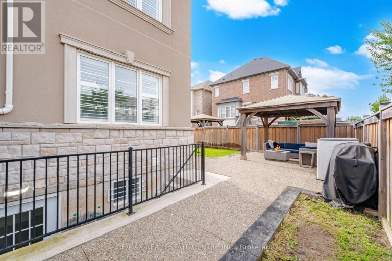 153 WHITLOCK AVENUE, Milton (FO Ford), Ontario, L9E1G1