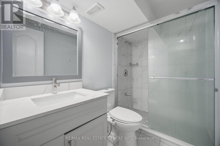 153 WHITLOCK AVENUE, Milton (FO Ford), Ontario, L9E1G1