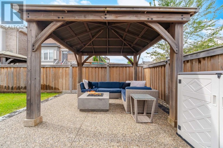 153 WHITLOCK AVENUE, Milton (FO Ford), Ontario, L9E1G1