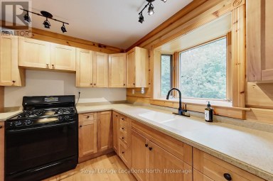 208554 26 HIGHWAY Blue Mountains Ontario photo 21
