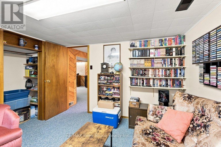 31906 GREY 1 ROAD, Georgian Bluffs, Ontario, N0H1S0