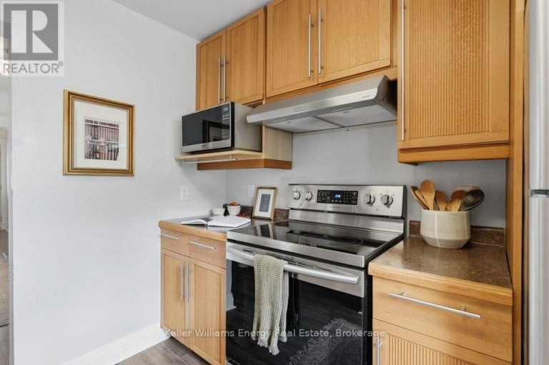 254 BURK STREET, Oshawa (Vanier), Ontario, L1J4C3