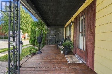254 BURK STREET Oshawa (Vanier) Ontario photo 2