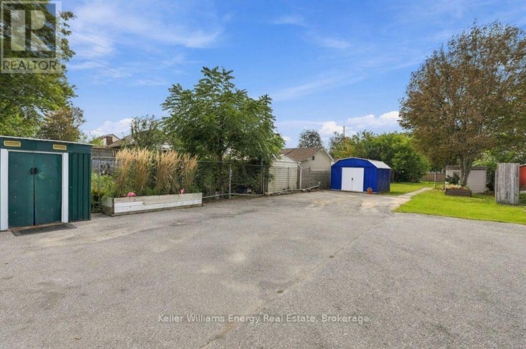 254 BURK STREET, Oshawa (Vanier), Ontario, L1J4C3