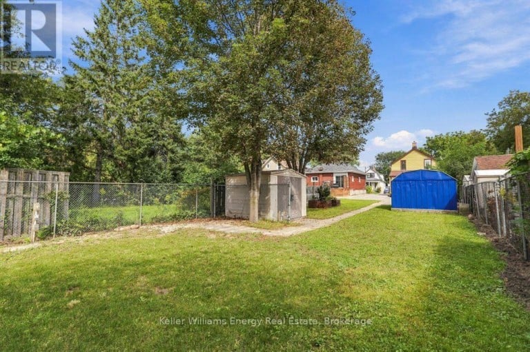 254 BURK STREET, Oshawa (Vanier), Ontario, L1J4C3