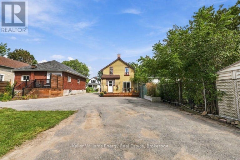 254 BURK STREET, Oshawa (Vanier), Ontario, L1J4C3
