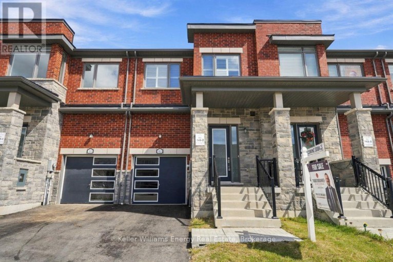2013 VERNE BOWEN STREET, Oshawa (Kedron), Ontario, L1L0S1
