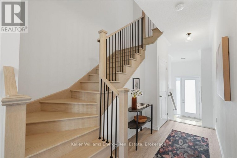 2013 VERNE BOWEN STREET, Oshawa (Kedron), Ontario, L1L0S1