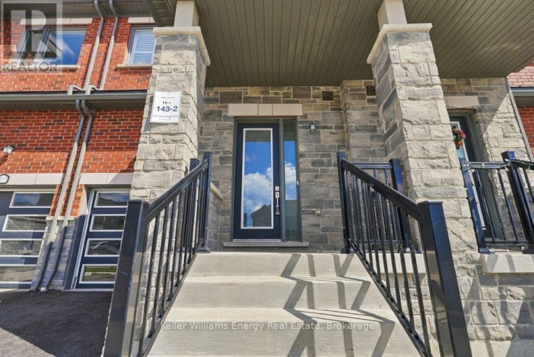 2013 VERNE BOWEN STREET, Oshawa (Kedron), Ontario, L1L0S1