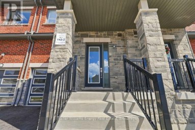 2013 VERNE BOWEN STREET Oshawa (Kedron) Ontario photo 3