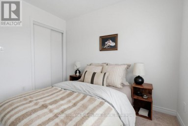 2013 VERNE BOWEN STREET Oshawa (Kedron) Ontario photo 35