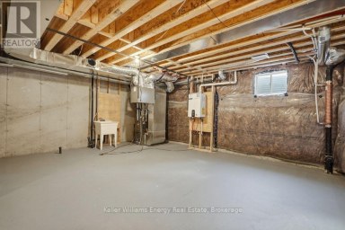2013 VERNE BOWEN STREET Oshawa (Kedron) Ontario photo 37