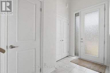 2013 VERNE BOWEN STREET Oshawa (Kedron) Ontario photo 4