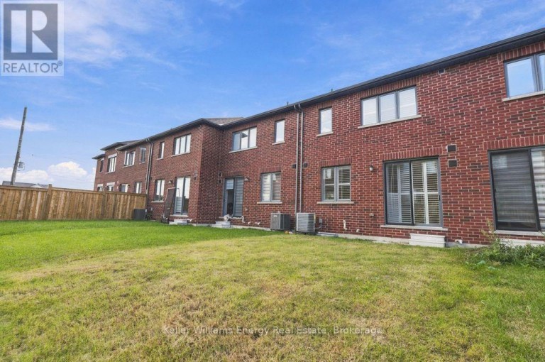 2013 VERNE BOWEN STREET, Oshawa (Kedron), Ontario, L1L0S1