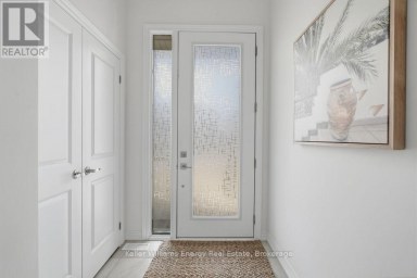 2013 VERNE BOWEN STREET Oshawa (Kedron) Ontario photo 5