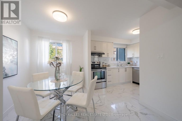 102 JENNY WREN WAY, Toronto (Hillcrest Village), Ontario, M2H2Z2