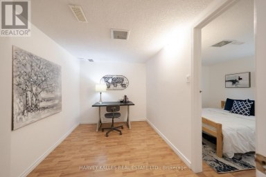 102 JENNY WREN WAY Toronto (Hillcrest Village) Ontario photo 40