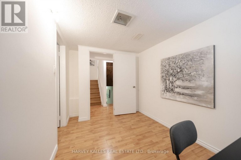 102 JENNY WREN WAY, Toronto (Hillcrest Village), Ontario, M2H2Z2